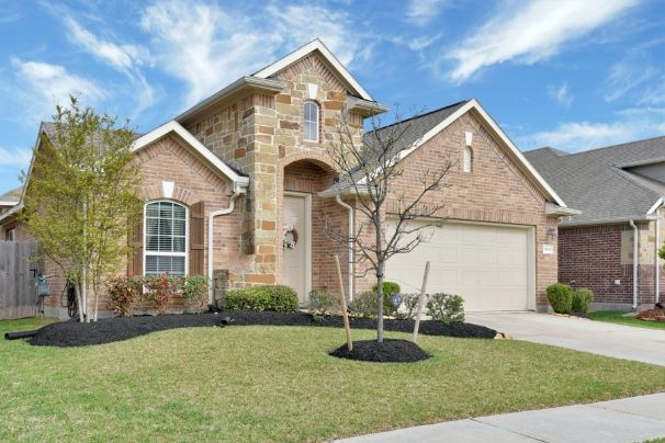 https://DustinLewis.NewConstructionHomesForYou.com