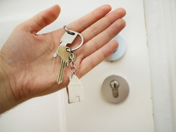 https://DustinLewis.StopRentingStartOwning.com